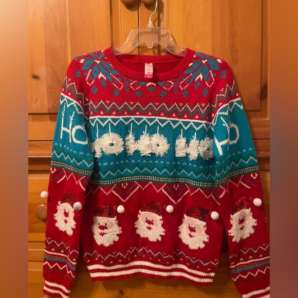 No Boundaries Sweaters - Cutest most flattering Holiday Ho Ho Ho Women’s Sweater! Like NEW! Size 11/13